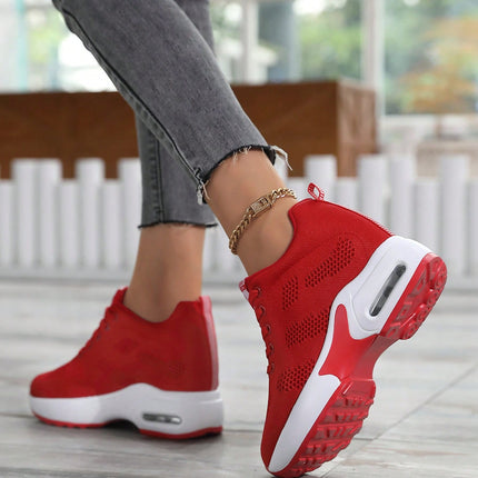 Women's Scarlet Lift