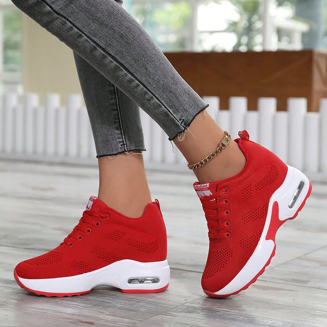 Women's Scarlet Lift